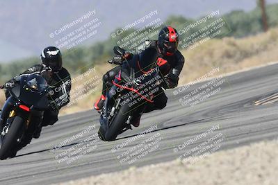 media/Oct-13-2025-Moto Forza (Mon) [[a66d839500]]/3-B Group/Session 3 (Turn 16)/